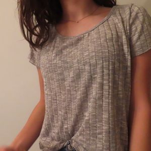 Grey t shirt
